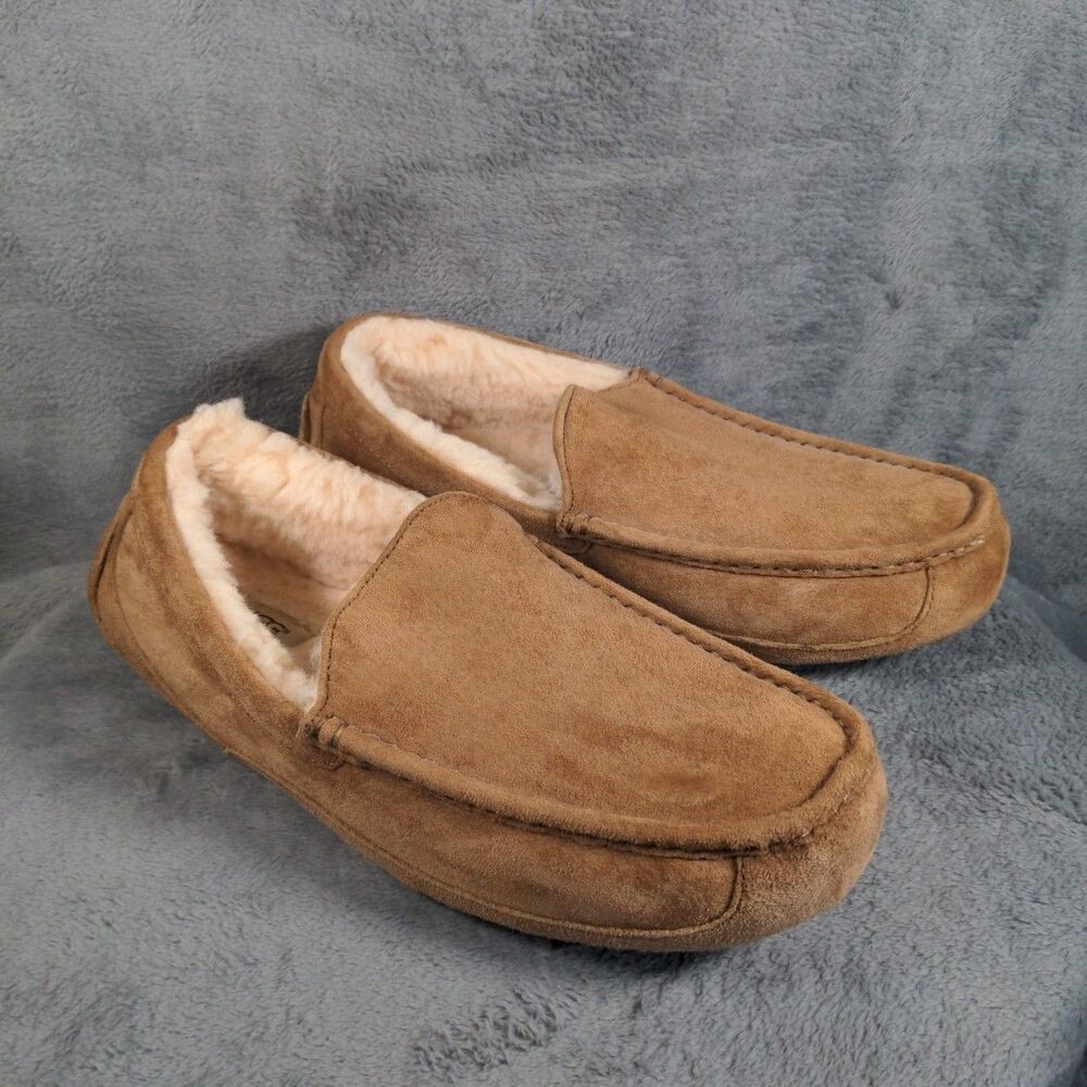 UGG Ascot Slippers Men's 11 Brown Suede Shearling Lined Slip On Loafers
